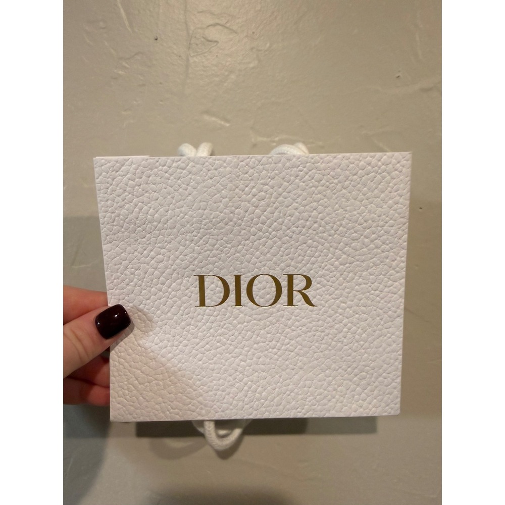 Dior Gift Bag Unisex OS White Excellent Textured Gold Logo Rope Handle Luxury
